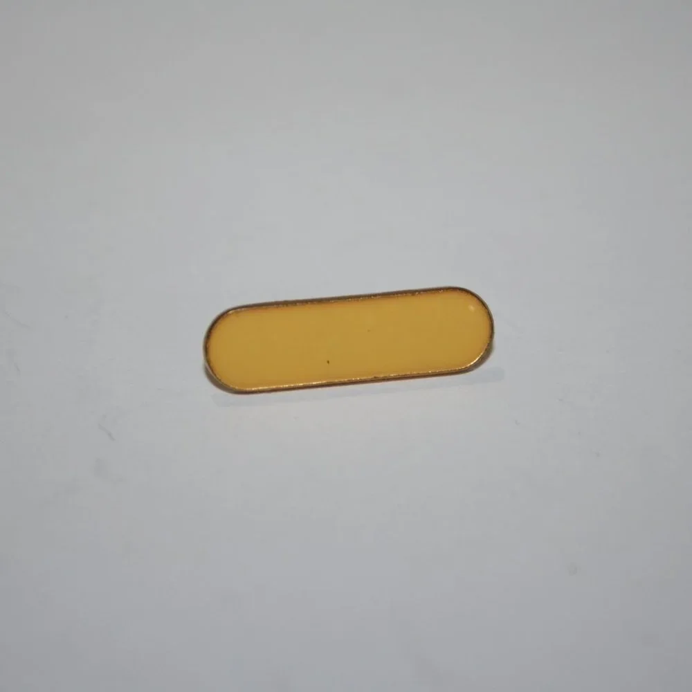 🤍✨ Vintage Gold + Cream Tie Pin / Brooch · ⅞